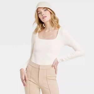 A New Day Junior’s Cream Slim Fit Bodysuit